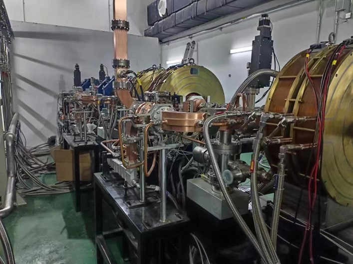 哈尔滨工业大学空间环境地面模拟装置